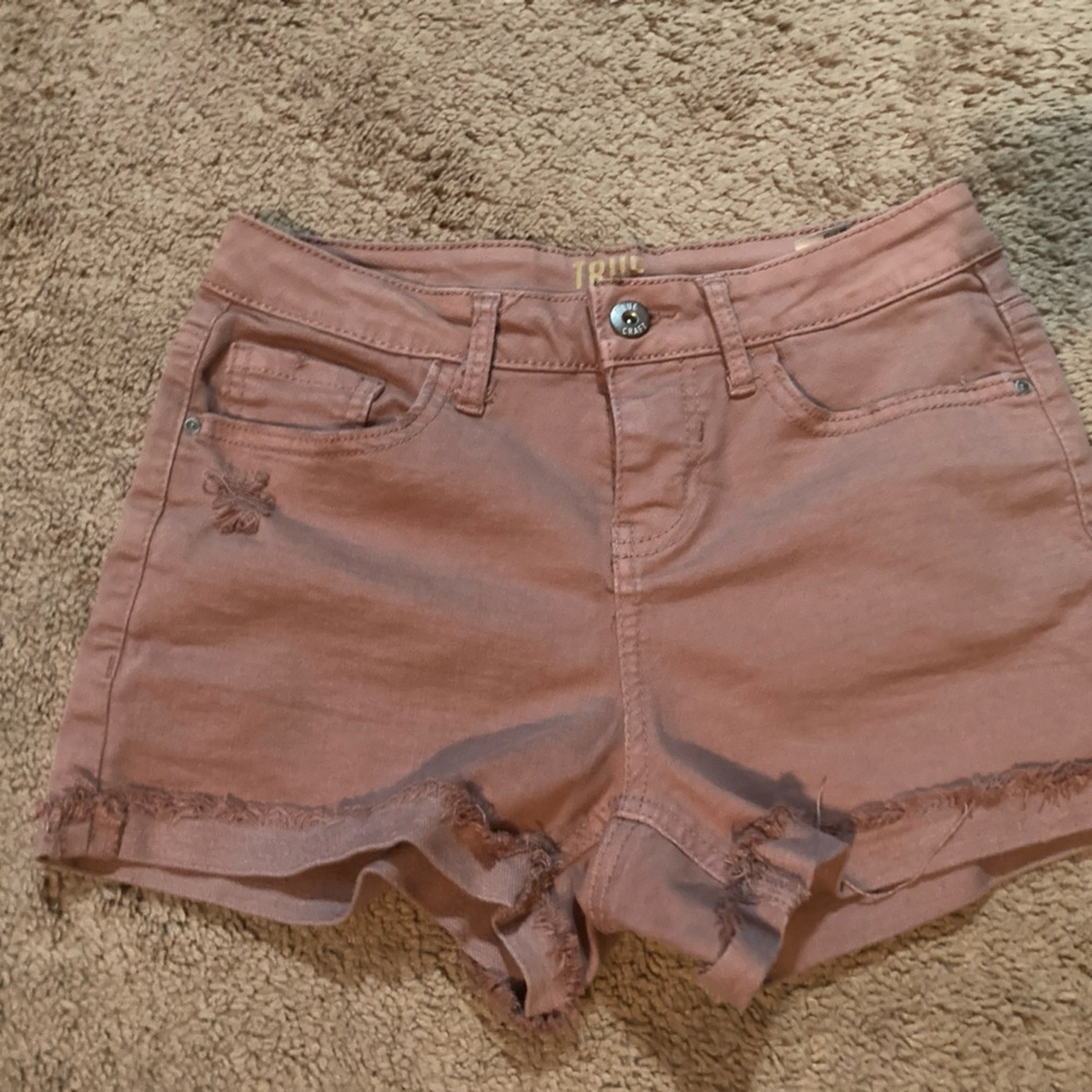 True cafe size 3 shorts